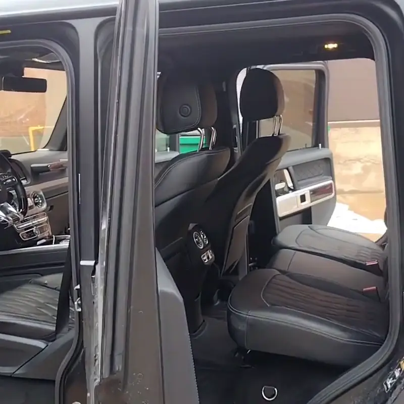 Mercedes-Benz SUV featured in Express detailing work